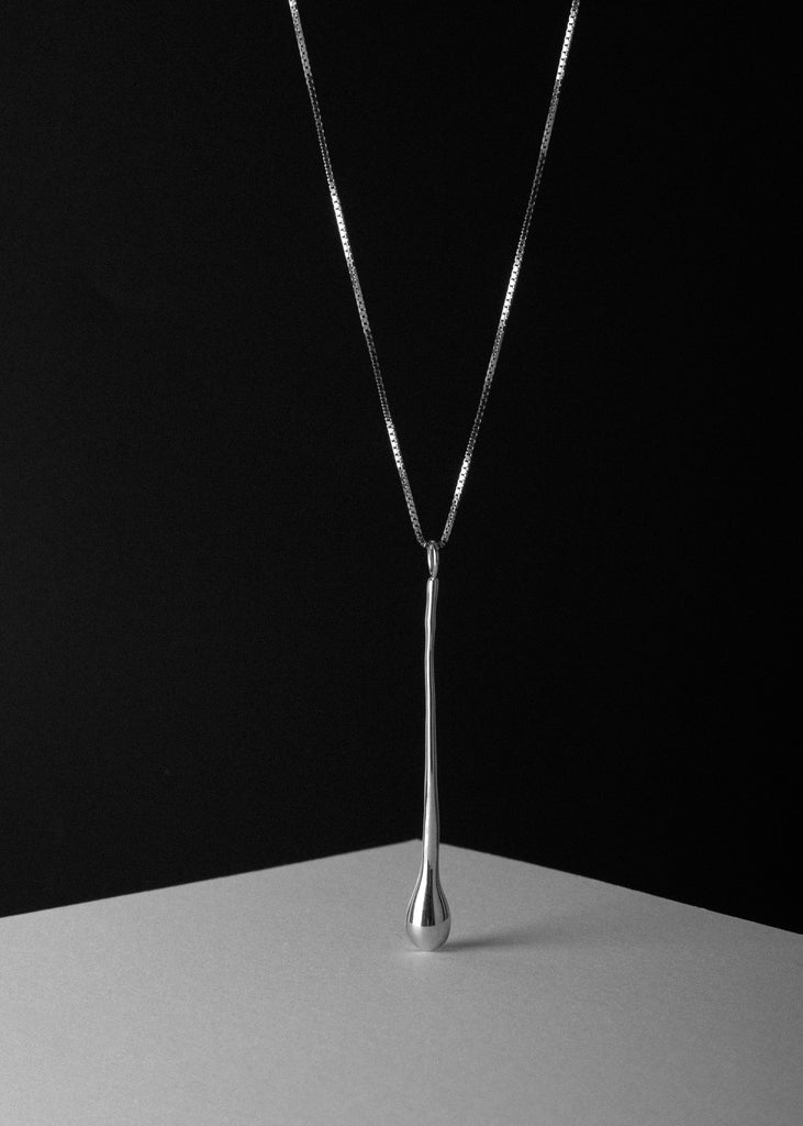 CRACK ON TEARS Necklace in Silver