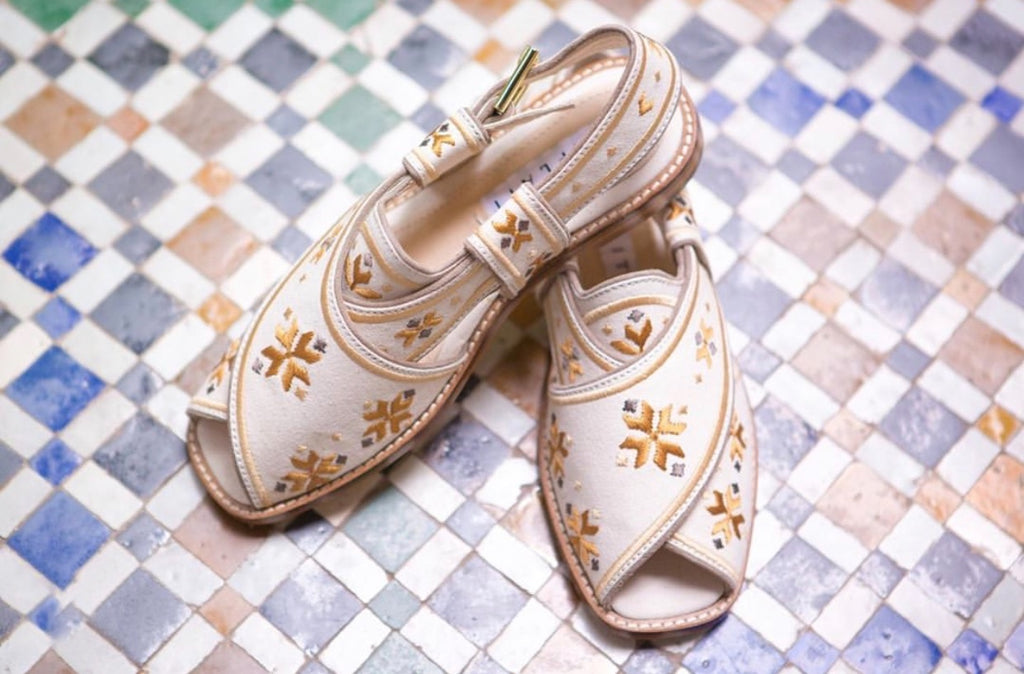 Sandal Swati - gold and white
